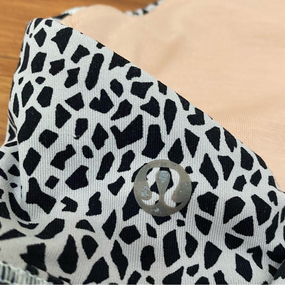 LULULEMON Rack Pack Bra Miss Mosaic White Posey Black White Luxtreme Sportsbra 6 - Picture 13 of 16